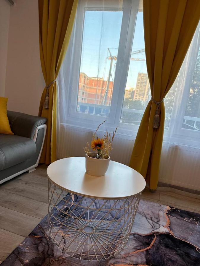 Ferienwohnung Wow Unirii-Coposu Bukarest Exterior foto