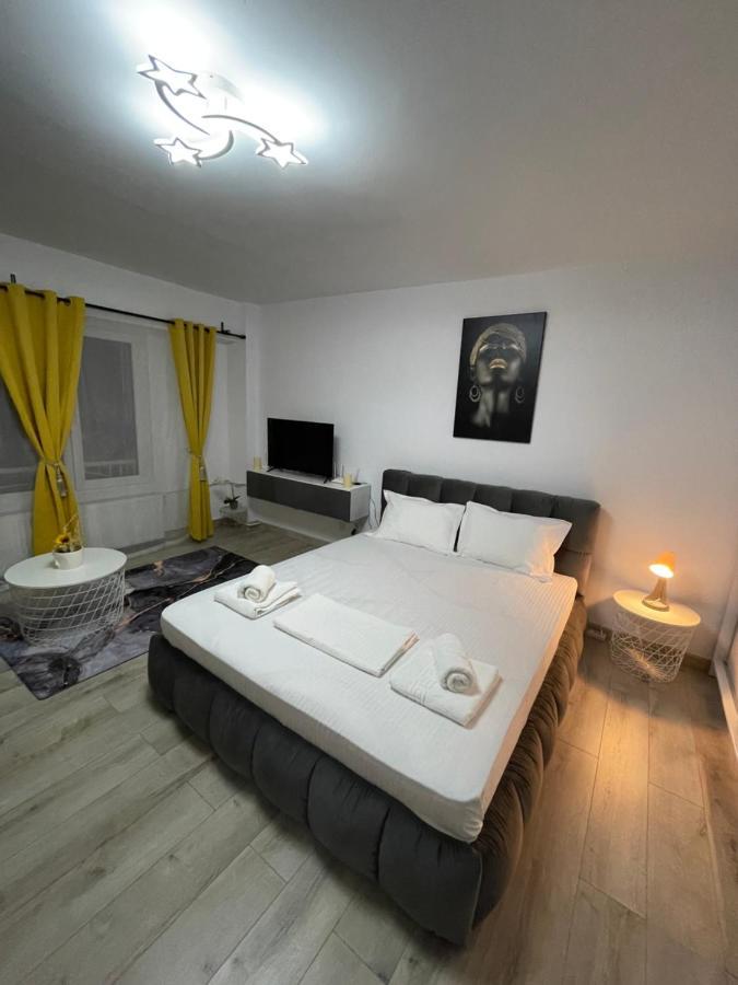 Ferienwohnung Wow Unirii-Coposu Bukarest Exterior foto