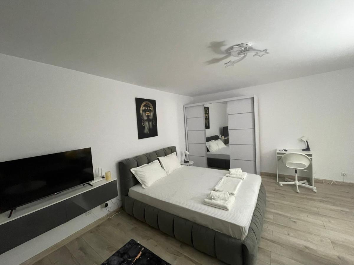 Ferienwohnung Wow Unirii-Coposu Bukarest Exterior foto