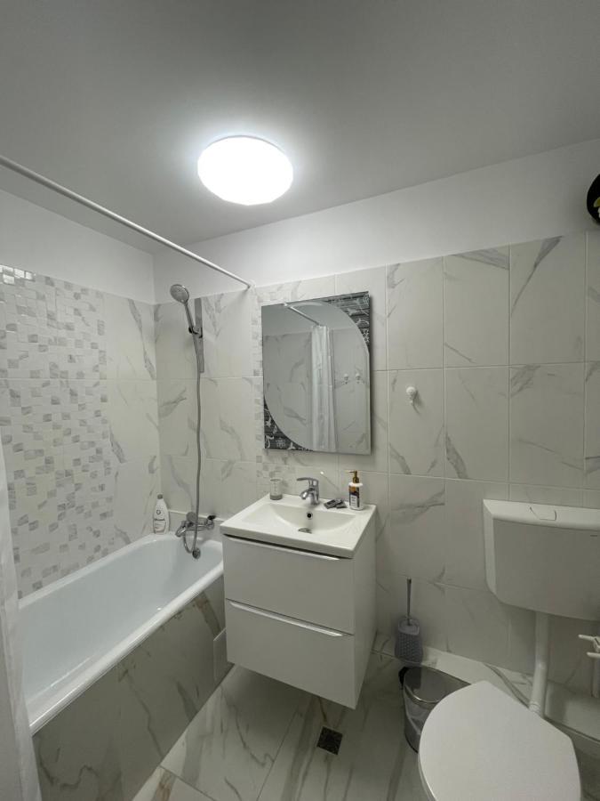 Ferienwohnung Wow Unirii-Coposu Bukarest Exterior foto